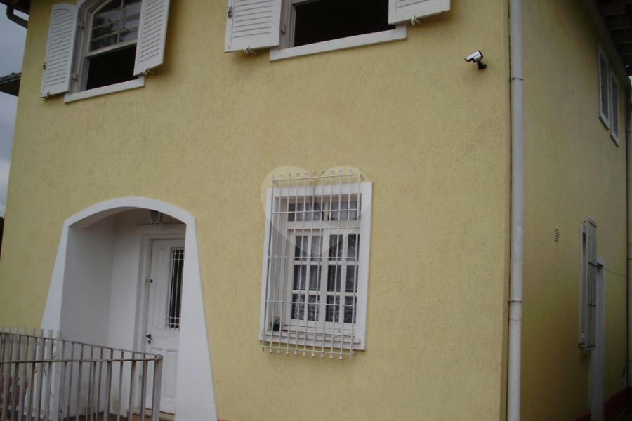 Sobrado à venda com 3 quartos, sendo 1 suíte, em Horto, São Paulo, SP
