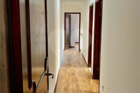 Sobrado à venda com 3 quartos, sendo 1 suíte, em Vila Paulicéia, São Paulo, SP