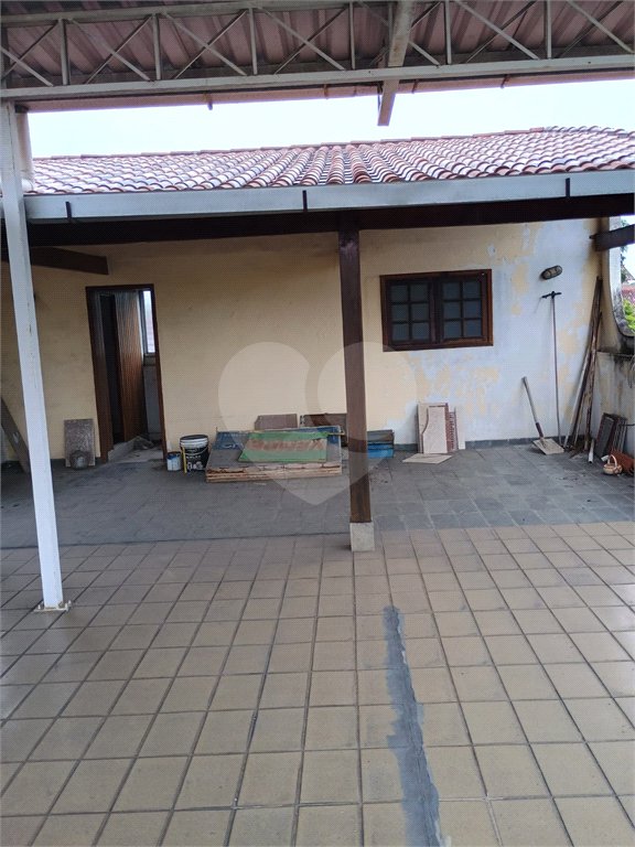 Casa à venda com 5 quartos, sendo 1 suíte, em Bangu, Rio de Janeiro, RJ