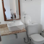 Casa à venda com 4 quartos, sendo 3 suítes, no condomínio Residencial Vila Esmeralda, São Sebastião - SP