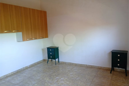 Casa Térrea à venda com 3 quartos em Guaxinduva, Atibaia, SP