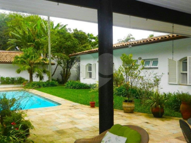 Casa Térrea à venda com 4 suítes em Alto da Boa Vista, São Paulo, SP