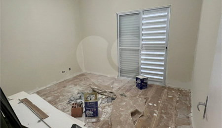 Sobrado à venda com 3 quartos, sendo 1 suíte,  em Vila Mazzei, São Paulo, SP