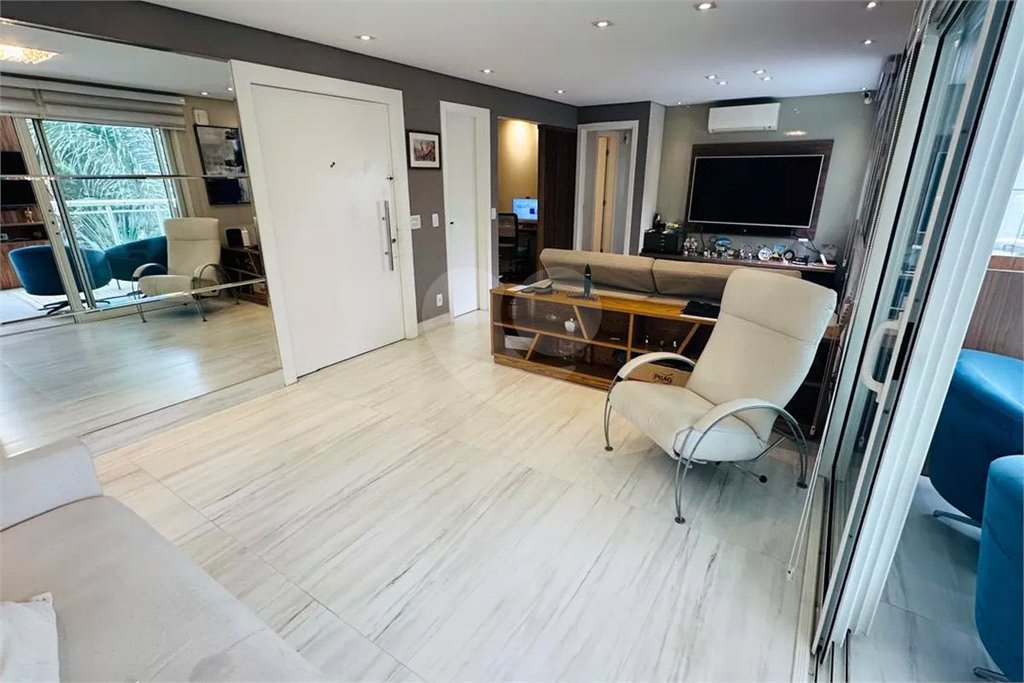 Apartamento à venda com 3 suítes em Vila Mariana, São Paulo, SP