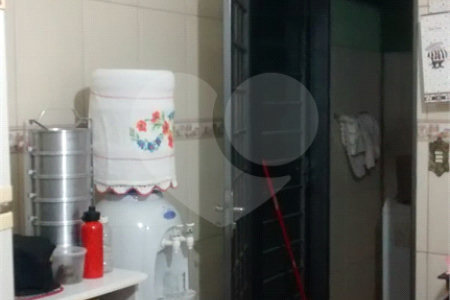 Casa à venda com 2 quartos em Parque Residencial Vale do Sol, Araraquara, SP