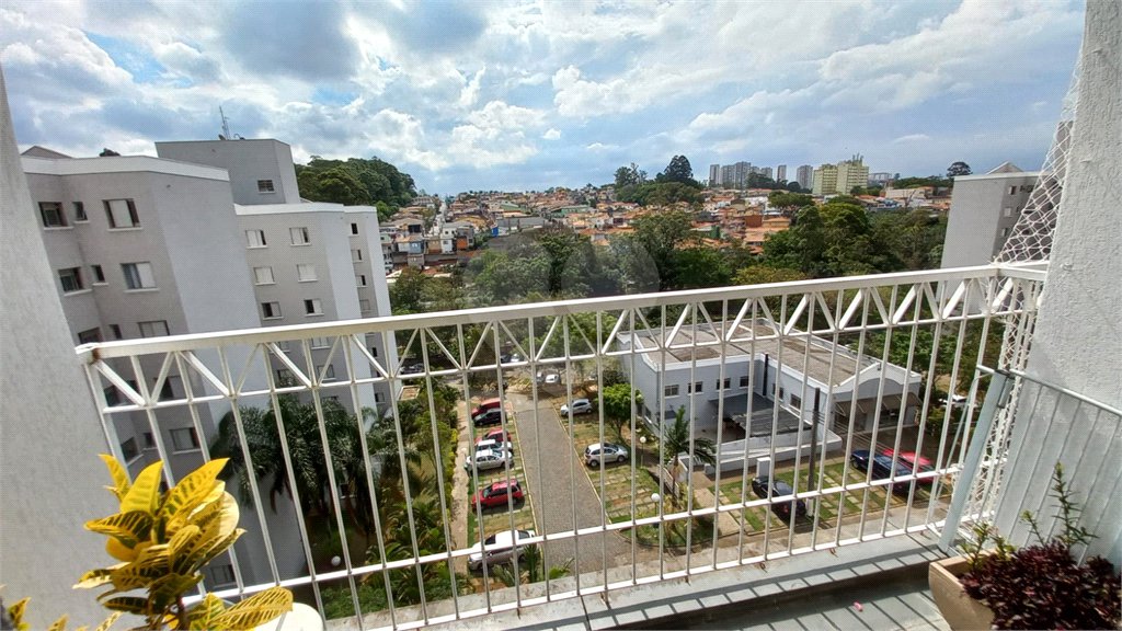 Apartamento à venda com 3 quartos, sendo 1 suíte, em Jardim Luísa, São Paulo, SP