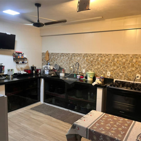 Sobrado à venda com 4 quartos, sendo 1 suíte, em Vila Antonieta, São Paulo, SP