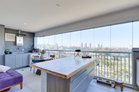 Apartamento à venda com 2 quartos, sendo 1 suíte, em Santo Amaro, São Paulo, SP