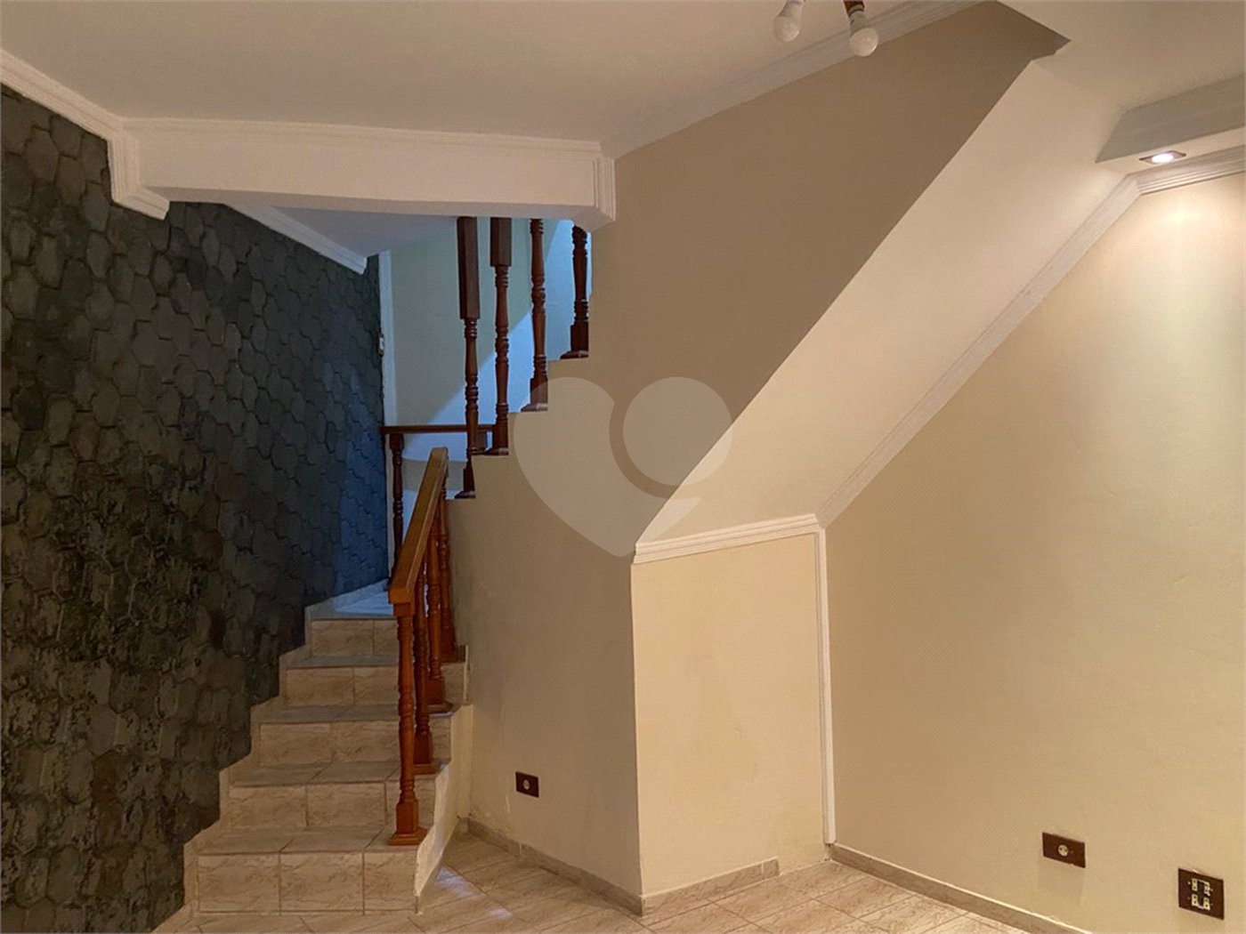 Casa à venda com 5 quartos, sendo 1 suíte, em Horto, São Paulo, SP
