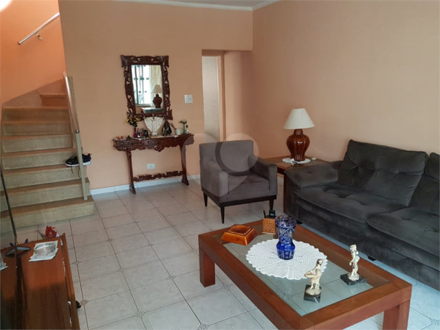 Sobrado à venda com 3 quartos em Jardim Franca, São Paulo, SP