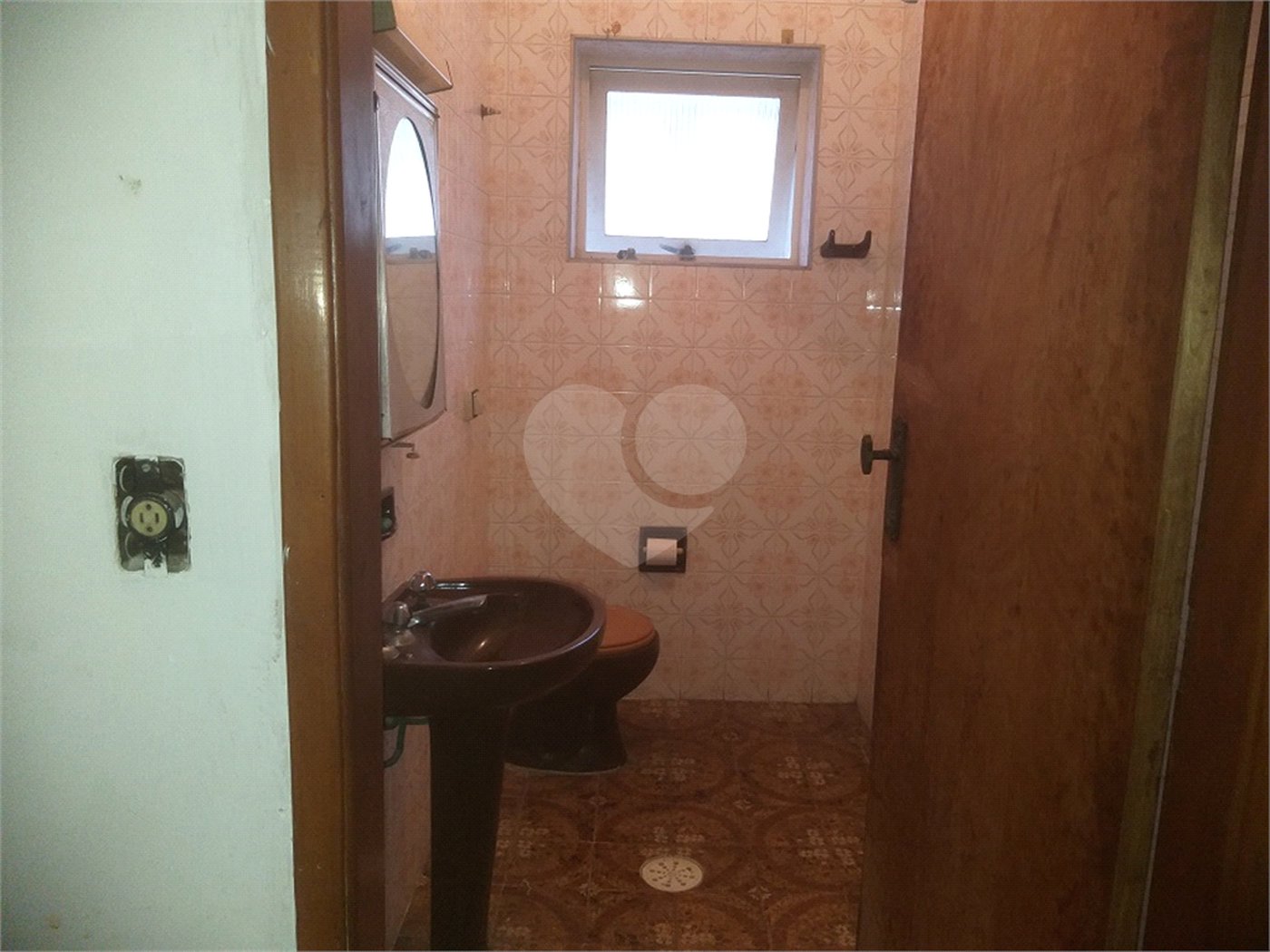 Casa à venda com 3 quartos, sendo 2 suítes, em Vila Paulicéia, São Paulo, SP