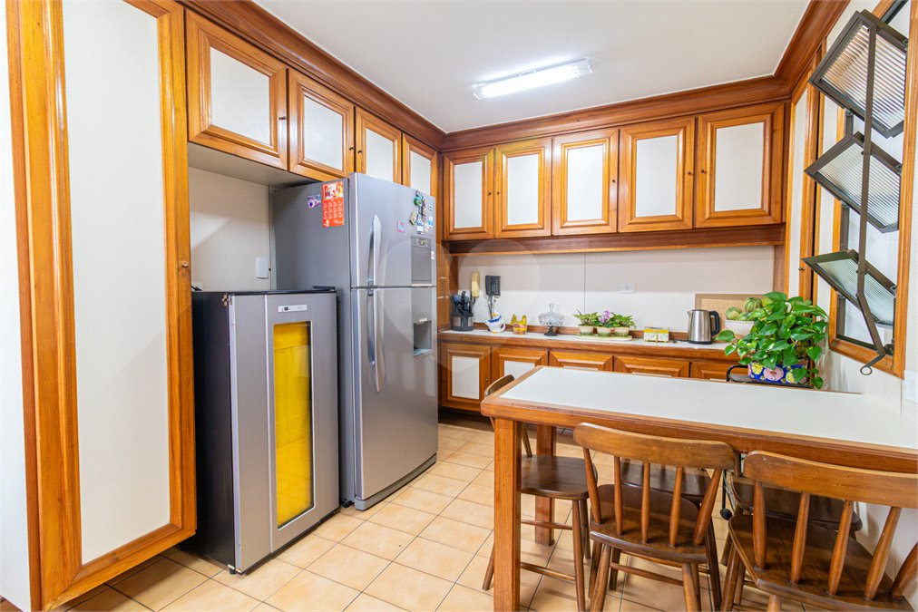 Duplex à venda com 4 quartos, sendo 3 suítes, em Campo Belo, São Paulo, SP