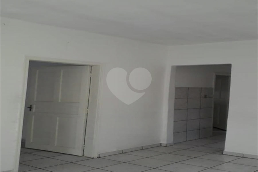 Casa à venda com 4 quartos, sendo 1 suíte, em Jabaquara, São Paulo, SP