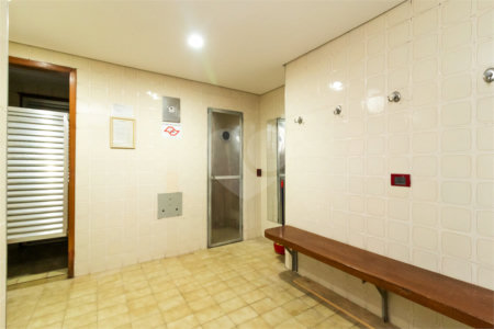 Apartamento à venda com 3 quartos, sendo 1 suíte,  em Indianópolis, São Paulo, SP