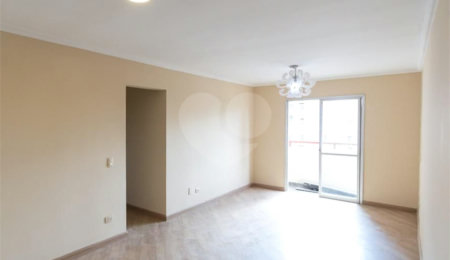 Apartamento à venda com 3 quartos, sendo 1 suíte,  em Jardim Marajoara, São Paulo, SP