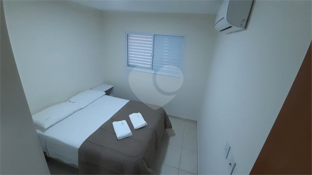 Apartamento no Condomínio Residencial Pieta .