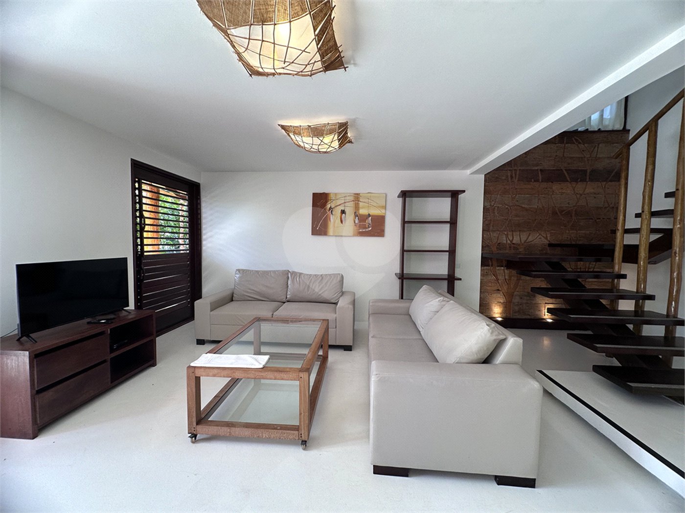 Casa à venda com 4 quartos, sendo 2 suítes, em Praia do Mutá, Porto Seguro, BA