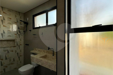 Casa à venda com 3 quartos, sendo 1 suíte, no condomínio Jd. Parque Alvorada, Araraquara - SP