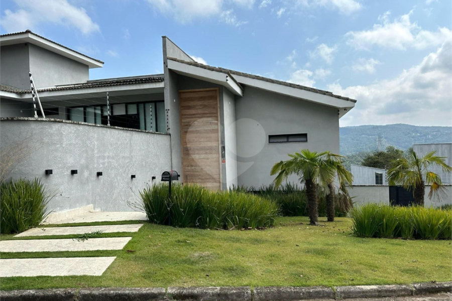 Casa à venda com 5 suítes no condomínio Alpes da Cantareira, Mairiporã - SP