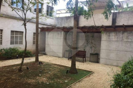 Duplex à venda com 3 quartos, sendo 1 suíte, em Campo Belo, São Paulo, SP