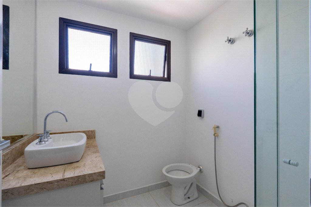 Apartamento à venda com 4 quartos, sendo 3 suítes, em Campo Belo, São Paulo, SP