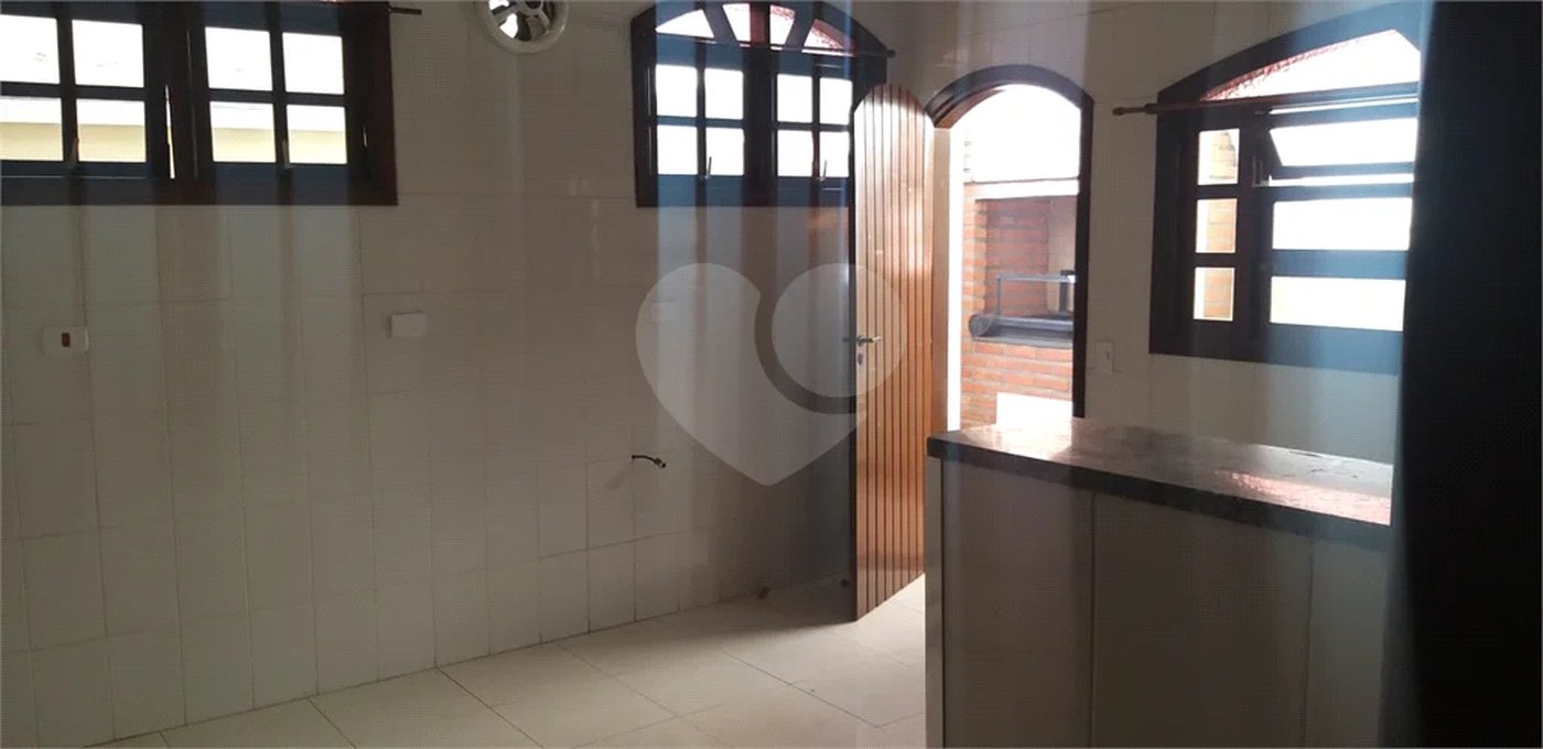 Sobrado à venda com 3 quartos, sendo 1 suíte, em Parque Mandaqui, São Paulo, SP