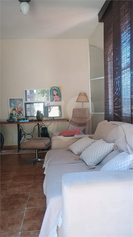 Casa à venda com 4 quartos em Santíssimo, Rio de Janeiro, RJ