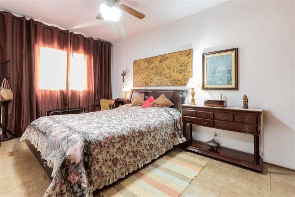 Apartamento à venda com 3 quartos, sendo 1 suíte,  em Vila Andrade, São Paulo, SP