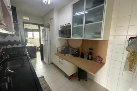 Apartamento à venda com 3 quartos, sendo 1 suíte, em Santo Amaro, São Paulo, SP