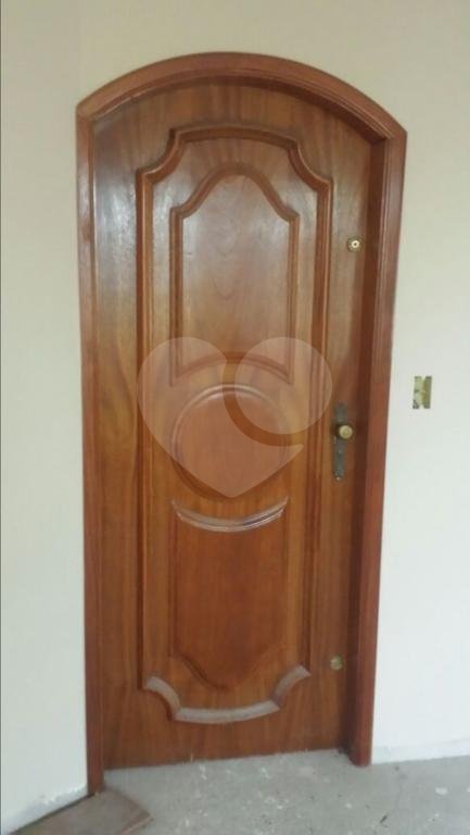 Sobrado à venda com 5 quartos, sendo 3 suítes, em Tremembé, São Paulo, SP