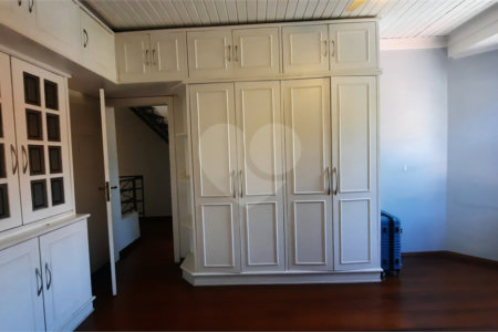 Casa de Vila à venda com 4 quartos, sendo 2 suítes, em Granja Julieta, São Paulo, SP