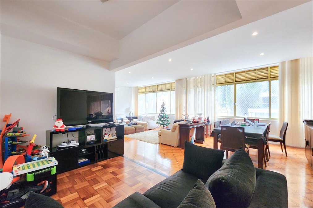 Apartamento à venda com 3 quartos, sendo 1 suíte, em Flamengo, Rio de Janeiro, RJ