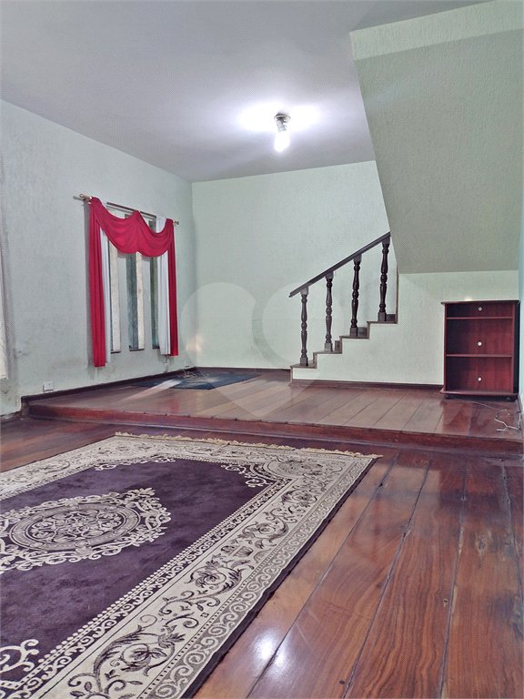 Casa à venda com 4 quartos, sendo 1 suíte, em Vila Germinal, São Paulo, SP