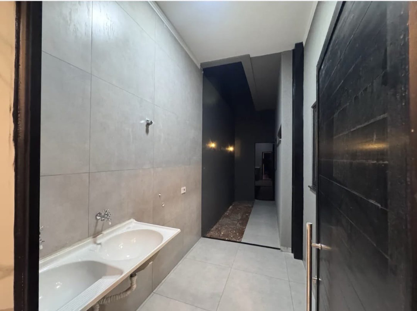 Casa à venda com 2 quartos, sendo 1 suíte,  em Santa Helena, Três Lagoas, MS