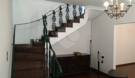 Sobrado à venda com 3 quartos, sendo 1 suíte,  em Vila Mascote, São Paulo, SP