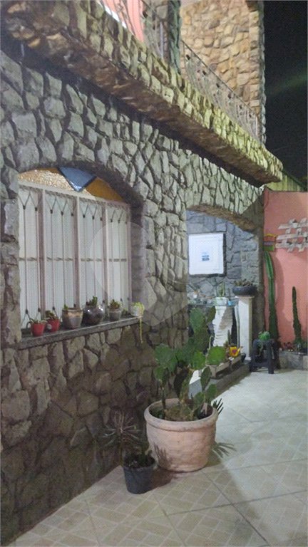 Casa à venda com 5 quartos, sendo 2 suítes, em Campo Grande, Rio de Janeiro, RJ