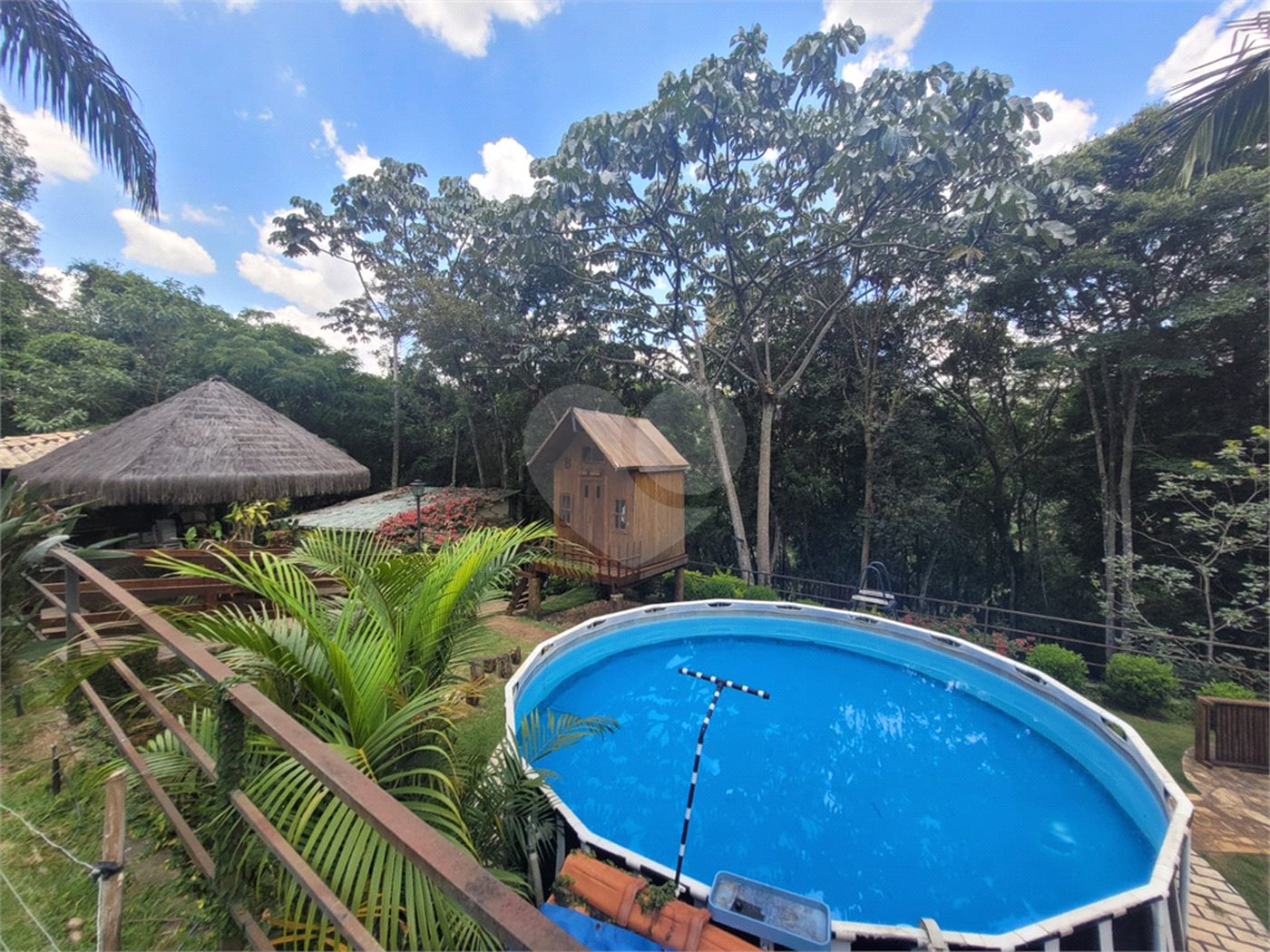 Casa à venda com 2 suítes no condomínio Alpes da Cantareira, Mairiporã - SP