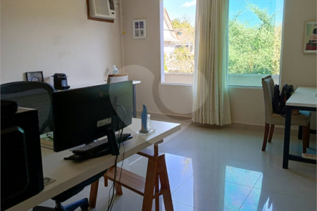Casa à venda com 3 suítes no condomínio Atlantico Sul, Rio de Janeiro - RJ