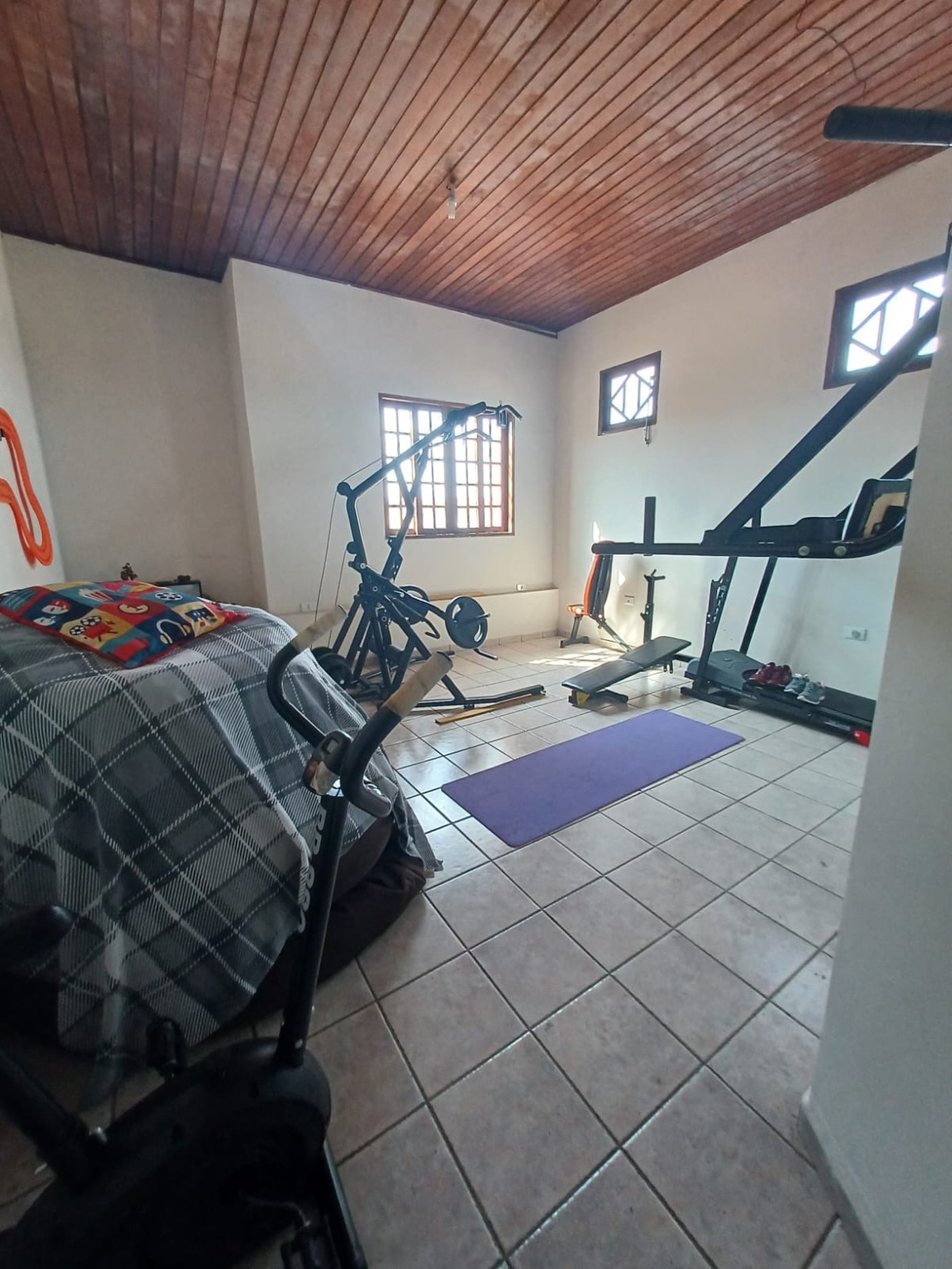 Casa à venda com 3 quartos, sendo 1 suíte, em Jardim Rosana, Guarulhos, SP