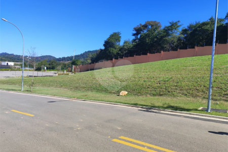 Terreno à venda no condomínio Alphaville - Fase 2, Jundiaí - SP
