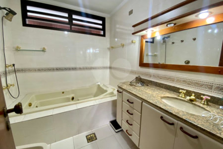 Casa à venda com 3 quartos, sendo 1 suíte, em Água Fria, São Paulo, SP