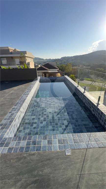 Casa à venda com 3 suítes no condomínio Vale das Águas, Bragança Paulista - SP