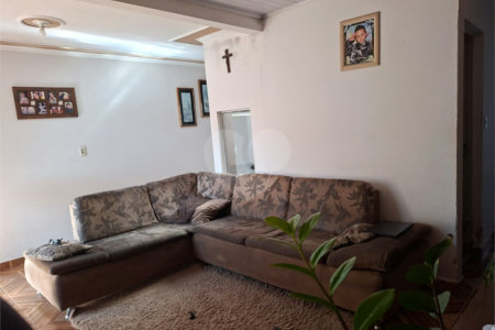 Casa à venda com 3 quartos em Cambuí, Itapetininga, SP