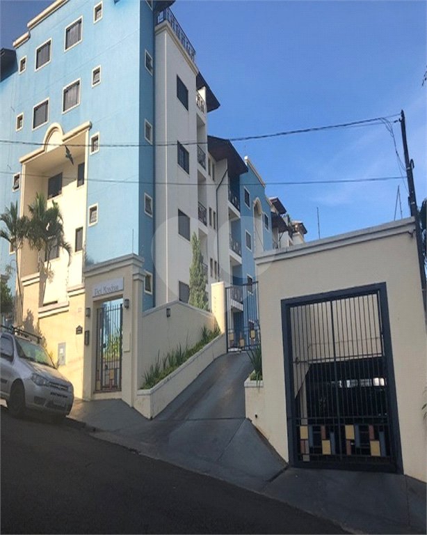 Apartamento no Condomínio Residencial Piet Mondrian.