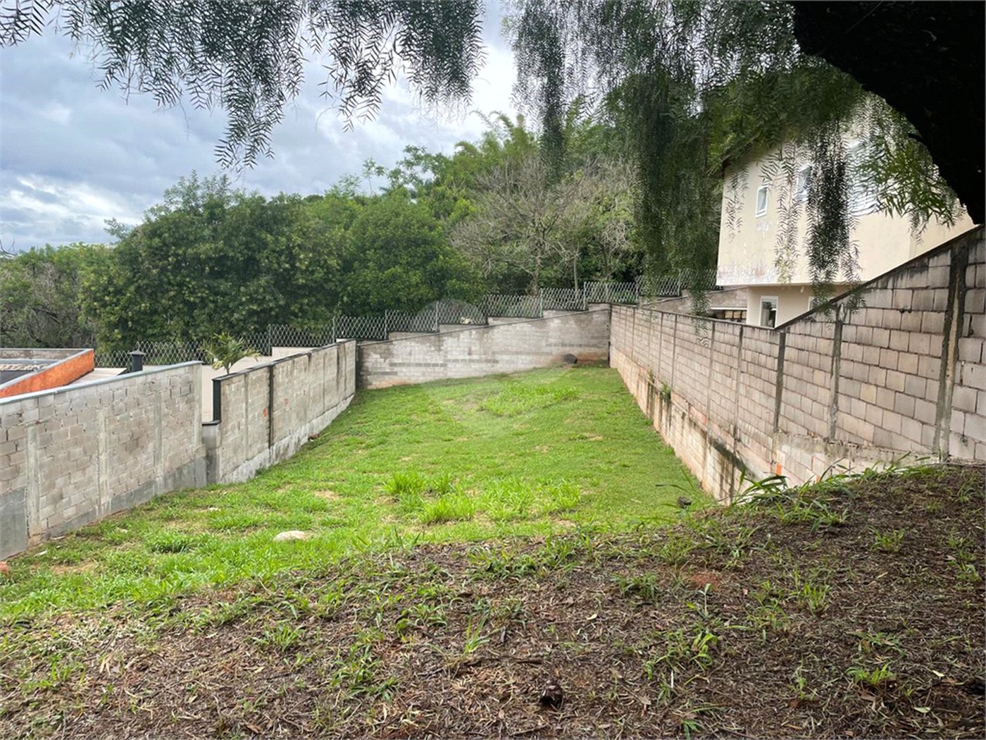 Terreno à venda em Picollo Villaggio, Louveira, SP