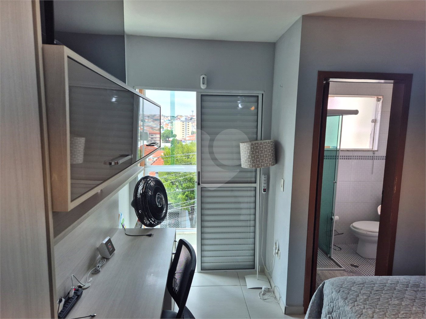 Sobrado à venda com 2 quartos, sendo 1 suíte, em Vila Nivi, São Paulo, SP