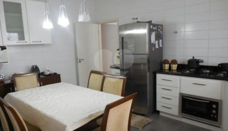 Casa à venda com 4 quartos, sendo 3 suítes,  em Jardim Franca, São Paulo, SP