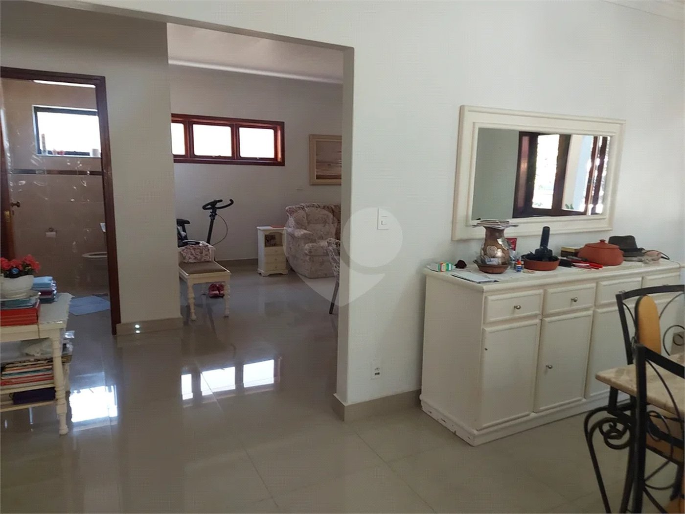 Casa à venda com 4 quartos, sendo 3 suítes, no Centro, Vinhedo, SP
