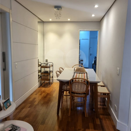 Apartamento à venda com 3 quartos, sendo 1 suíte, em Vila Olímpia, São Paulo, SP