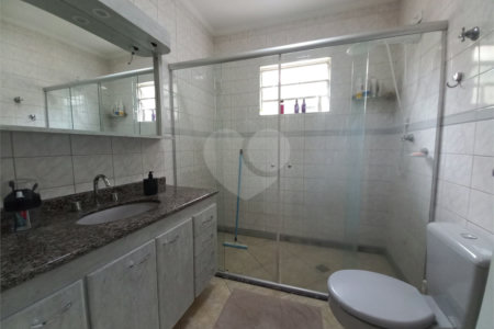Sobrado à venda com 3 quartos, sendo 1 suíte, em Vila Lúcia, São Paulo, SP